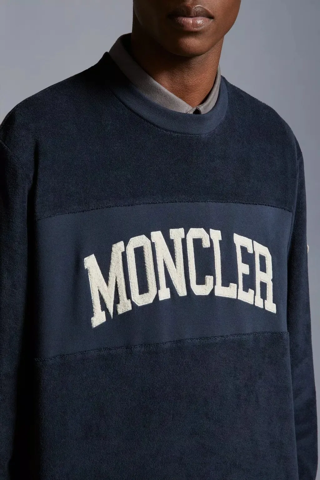 MONCLER  |Embroidered Logo Sweatshirt