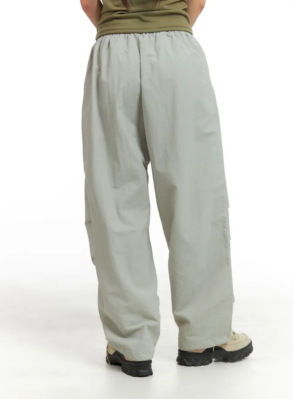 Unisex Classic Parachute Pants CM418