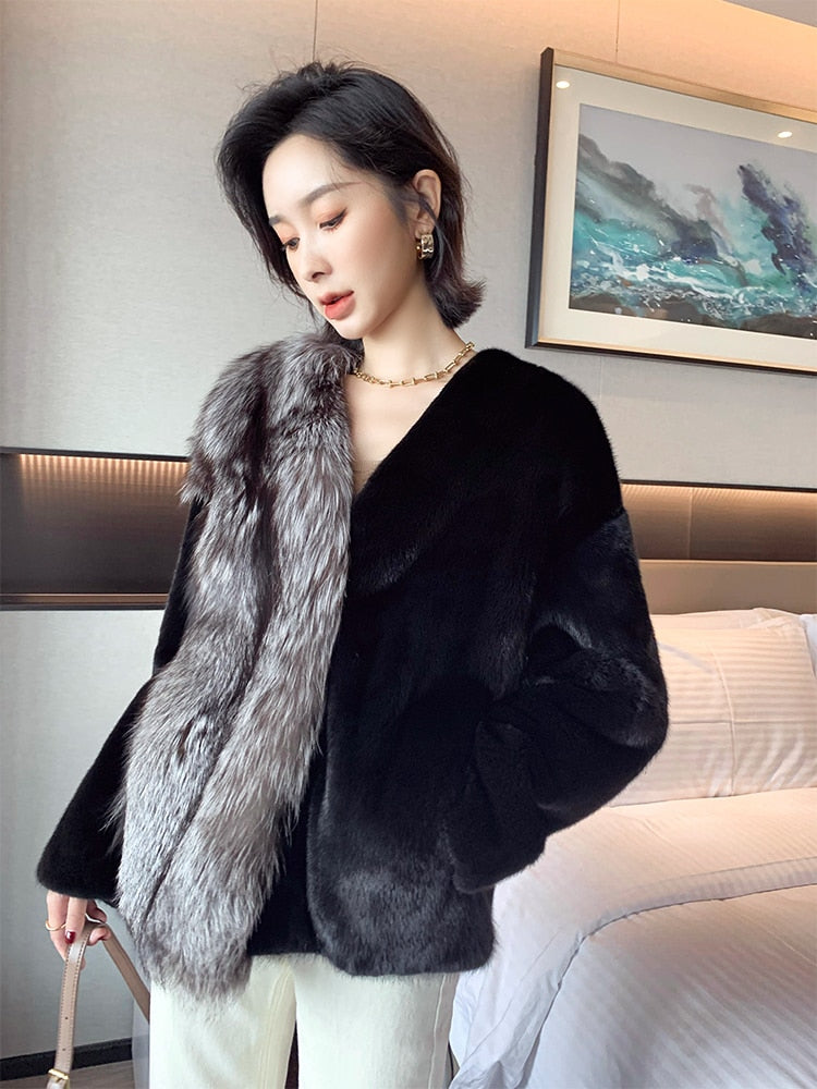 Women's Winter Natural Mink Fur Full Pelt Lantern Sleeves Hooded Jacket